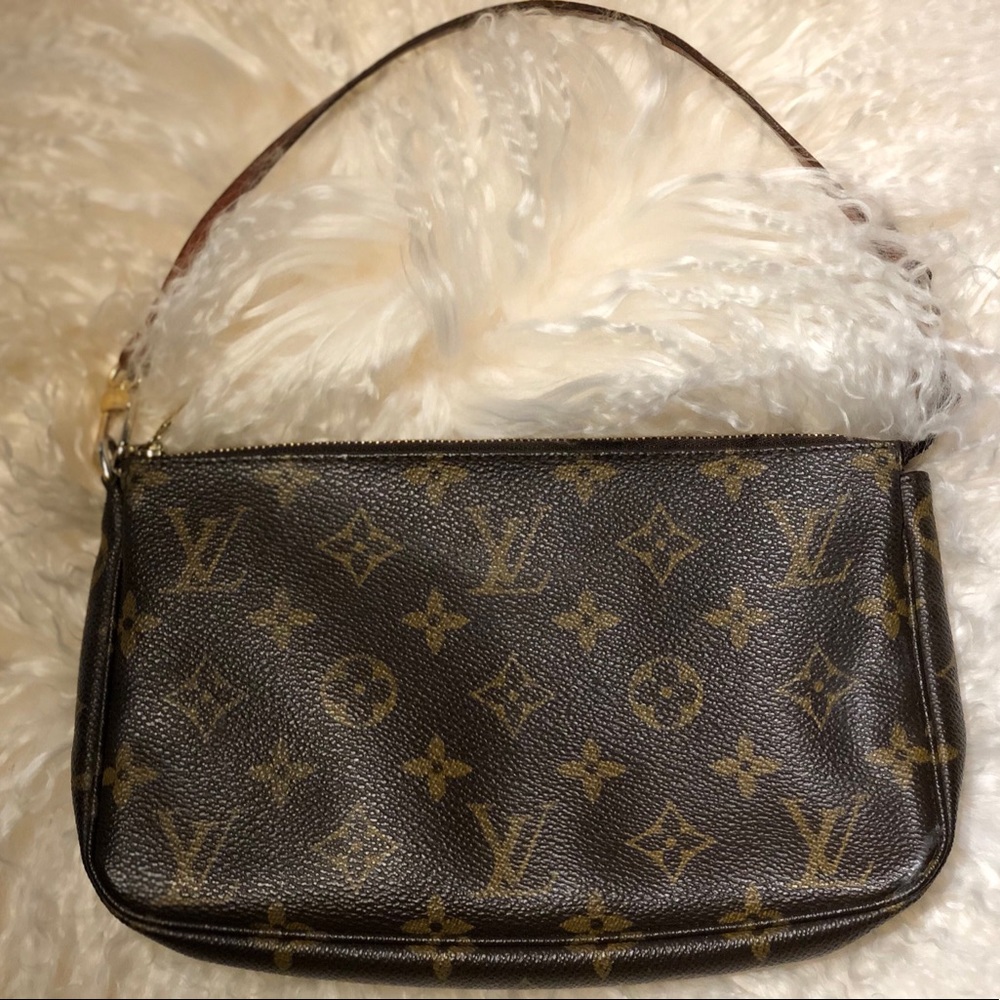 Authentic Pre-Owed Louis Vuitton small Handbag.